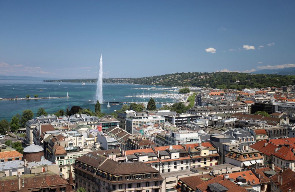 Nous avons la solution pour vous chez Transport Club. Nos chauffeurs privés à Genève prennent en charge tous vos besoins de mobilité sans exception.