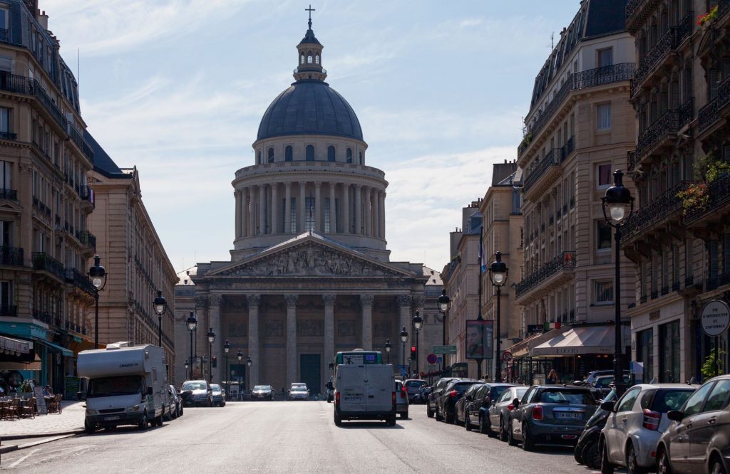 Vous cherchez un chauffeur privé à Paris 15 ?